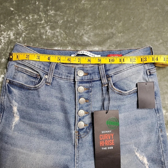 Celebrity Pink Hi-Rise Jeans - Picture 5 of 7